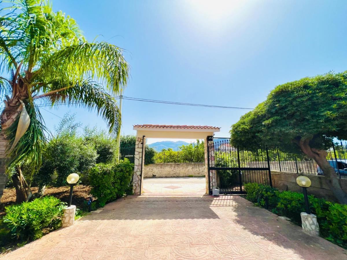 Villa Genova Carini Bagian luar foto